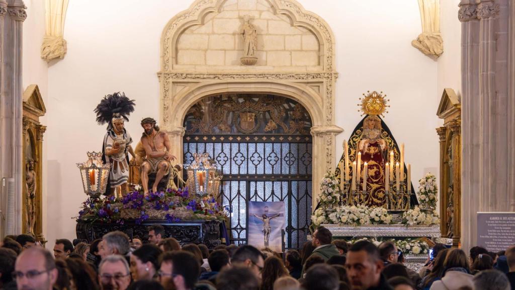 El Cristo de la Humildad y la Esperanza en su Soledad no pudieron salir de San Juan de los Reyes.