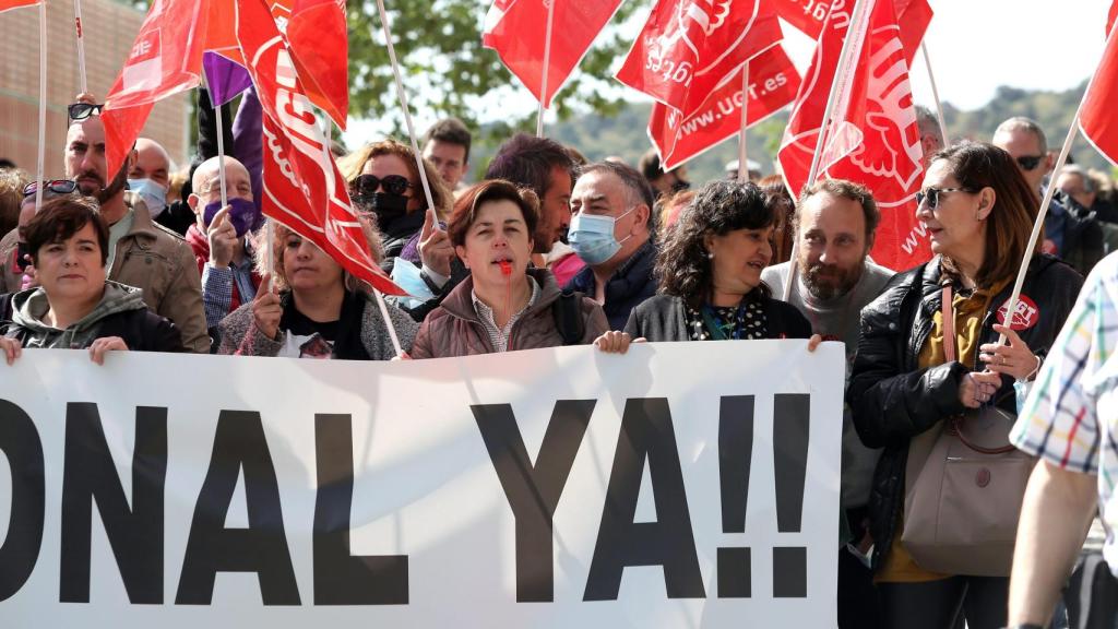 Varias mujeres encabezando una protesta sindical en Toledo.