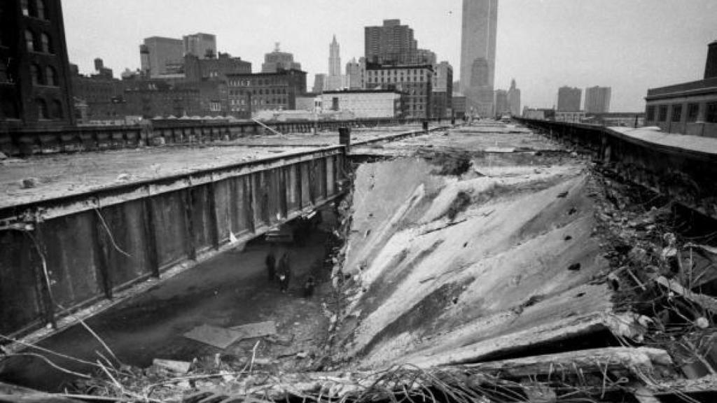 El colapso de la autopista West Side de Nueva York en 1973.