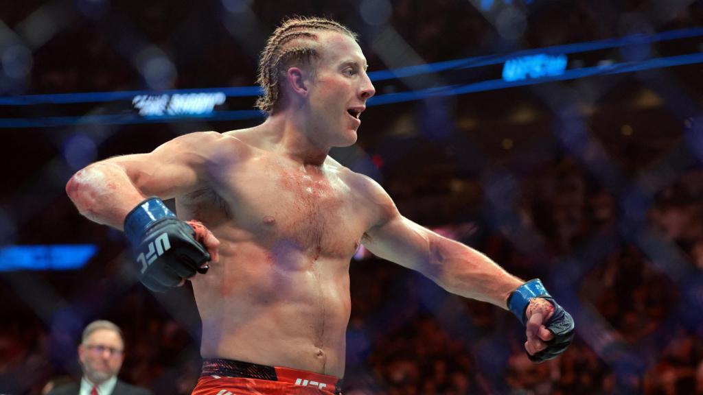 Paddy Pimblett celebra su victoria en la UFC contra Michael Chandler
