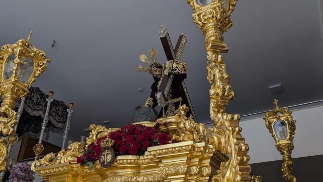 Una imagen del Señor de la Misericordia esta mañana en su casa de hermandad.