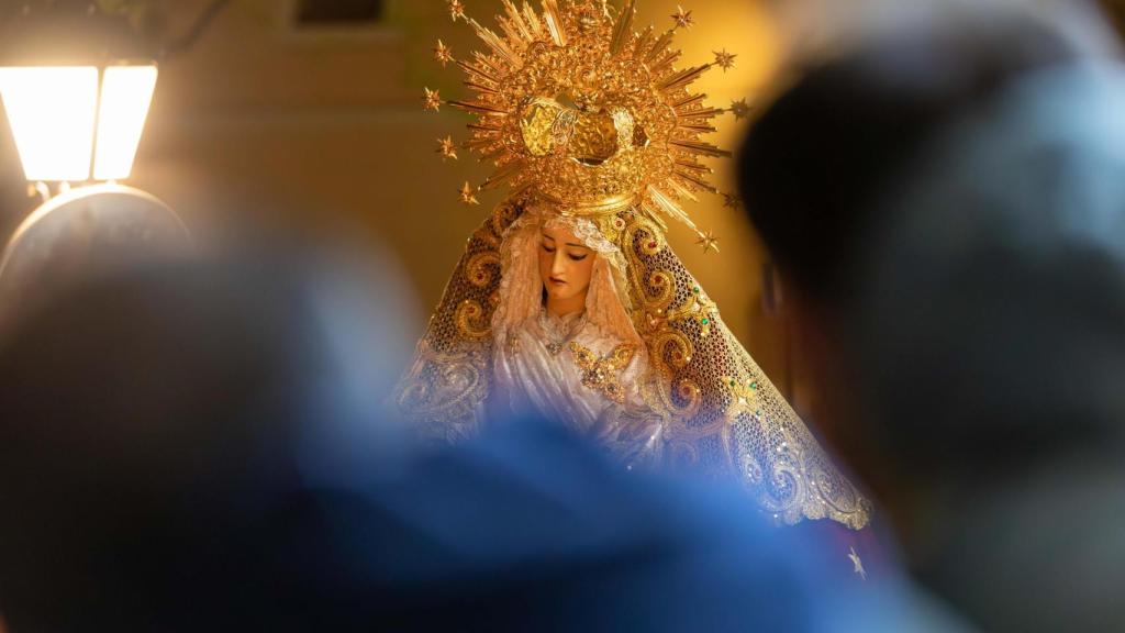 Nuestra Señora del Rosario en las calles de Toledo.
