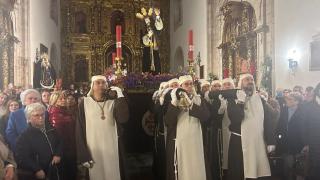 La lluvia amenaza el Jueves Santo y las procesiones se hacen a cubierto en A Coruña