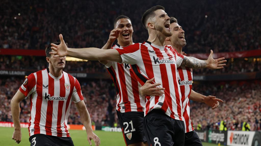 Oihan Sancet celebra su gol contra el Rangers.