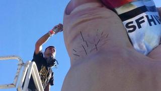 Hugo Lomas, Sfhir, realizando uno de sus trabajos.