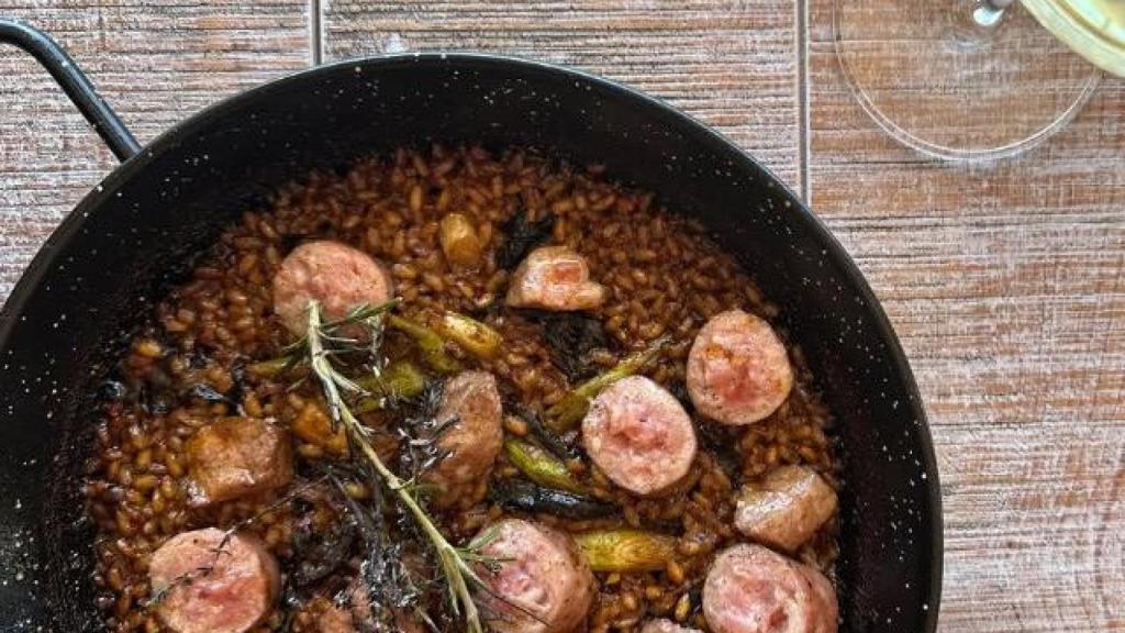 Arroz con butifarra en Clandestino.