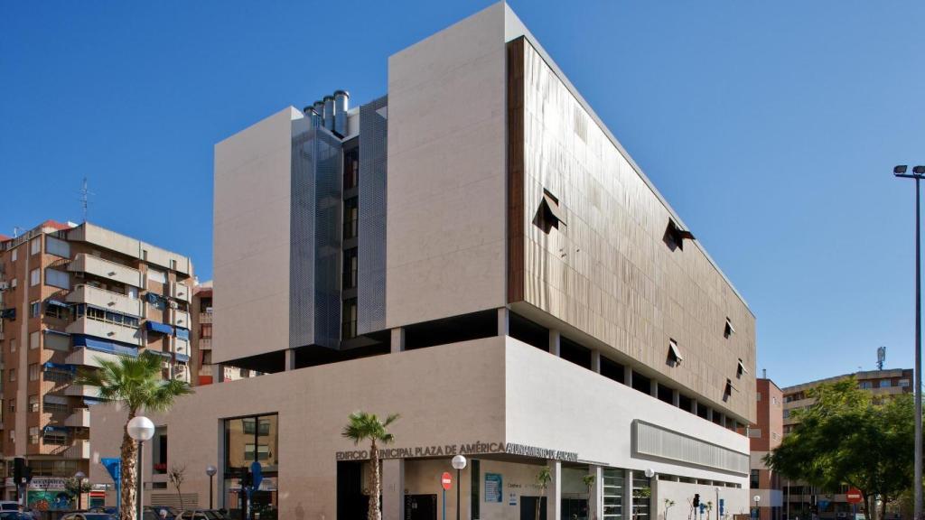 El informe recopila diversas iniciativas a nivel global para afrontar los retos demográficos desde la planificación urbana.