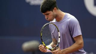 Carlos Alcaraz celebra un punto en la victoria ante Djere en octavos de final.