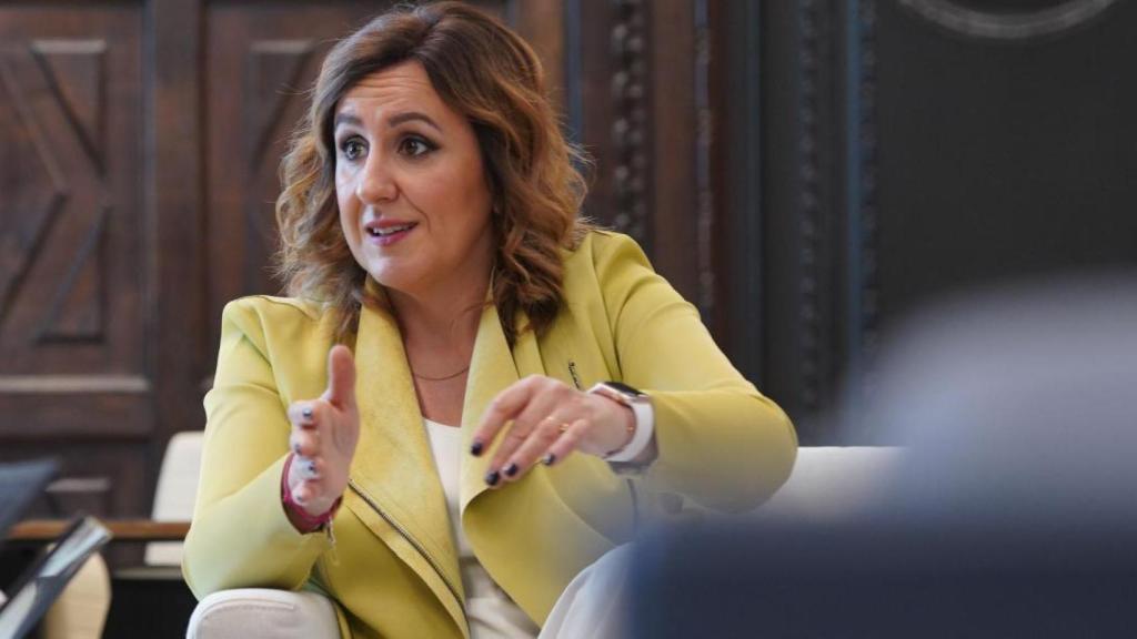 La alcaldesa de Valencia, María José Catalá, durante la entrevista con EL ESPAÑOL.