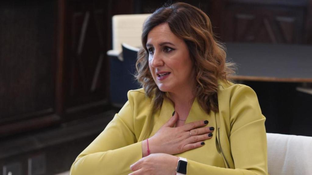 La alcaldesa de Valencia, María José Catalá, durante la entrevista con EL ESPAÑOL.