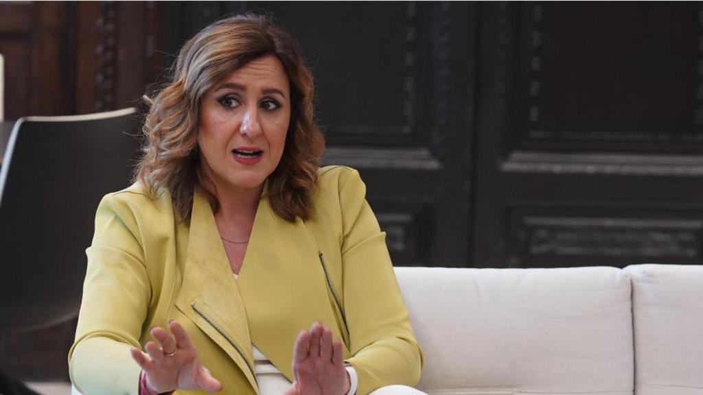 La alcaldesa de Valencia, María José Catalá, recibe a EL ESPAÑOL en su despacho del Ayuntamiento.