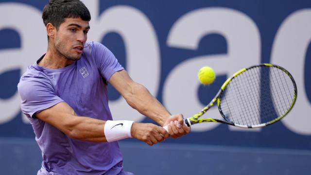 Carlos Alcaraz durante el partido ante Arthur Fils en el Conde de Godó.