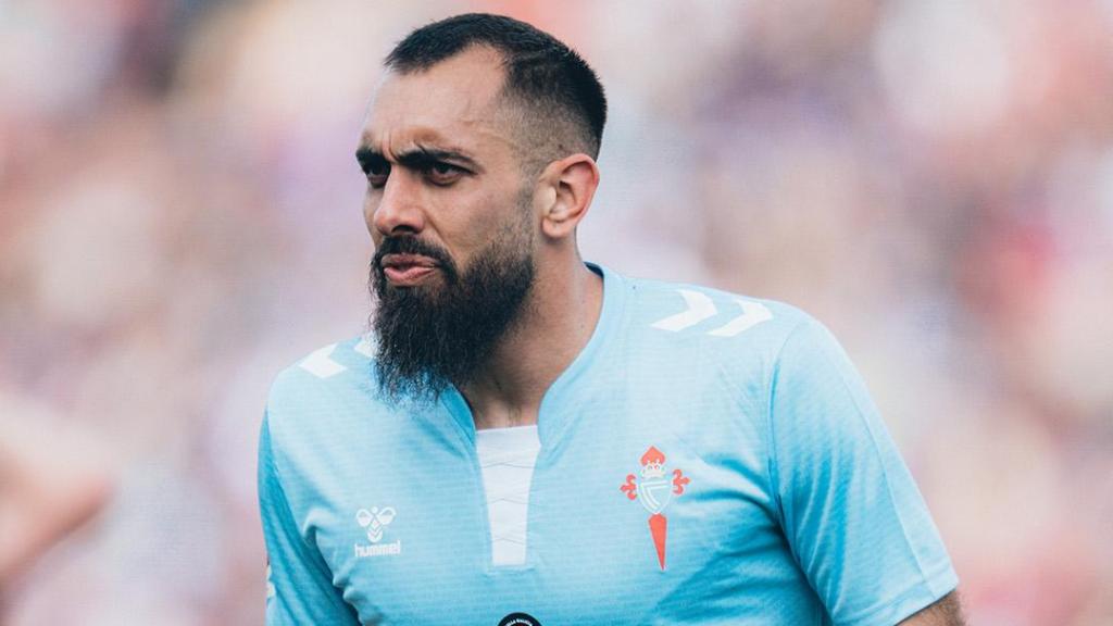 Borja Iglesias fue el autor de tres goles.