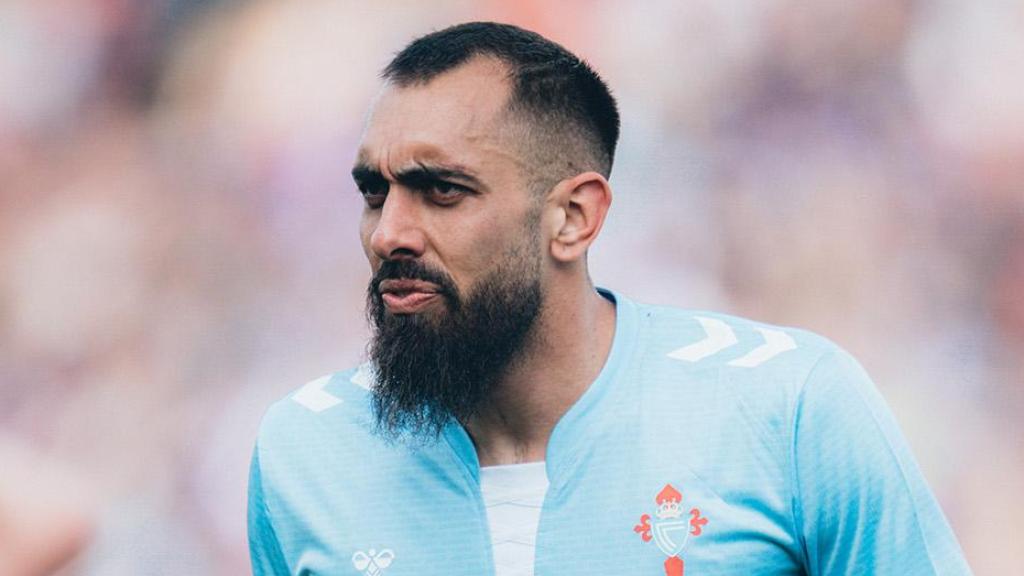 Borja Iglesias fue el autor de tres goles.