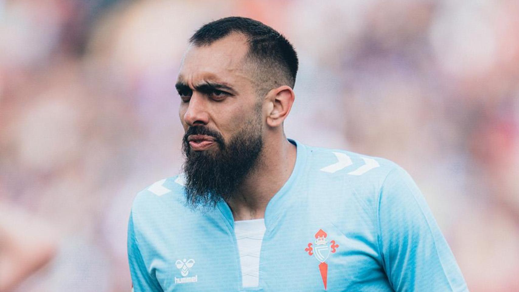 Borja Iglesias fue el autor de tres goles.