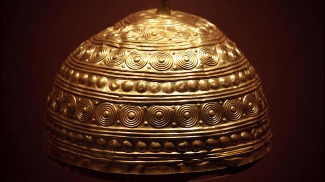 Casco de Leiro. https://es.wikipedia.org