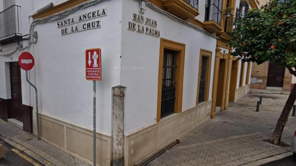 La confluencia de Santa Ángela de la Cruz con San Juan de la Palma.