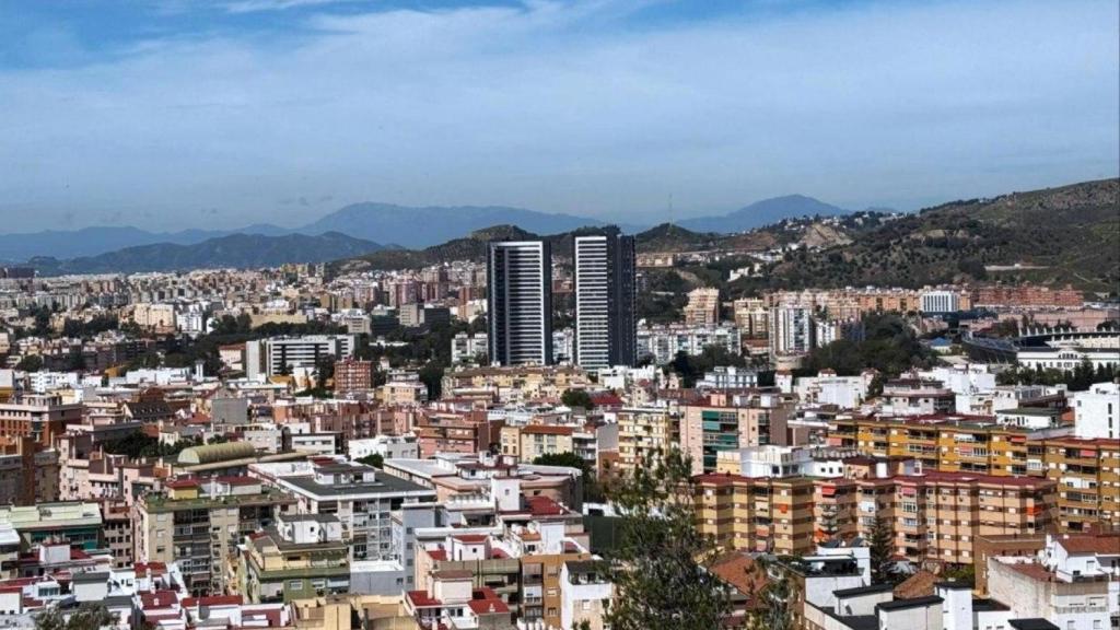 Vista de las dos grandes torres de Martiricos.