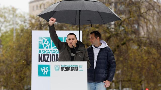 Arnaldo Otegi, este domingo durante la manifestación organizada por Bildu en Pamplona con motivo del Aberri Eguna.