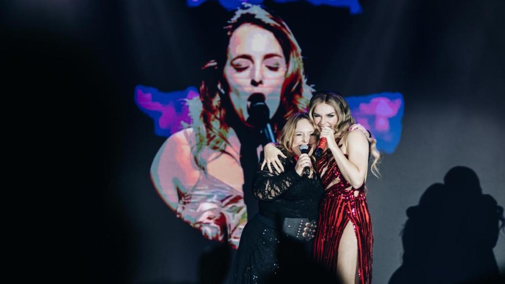 Anabel Conde y Melody en la PrePartyES en la Sala La Riviera de Madrid.