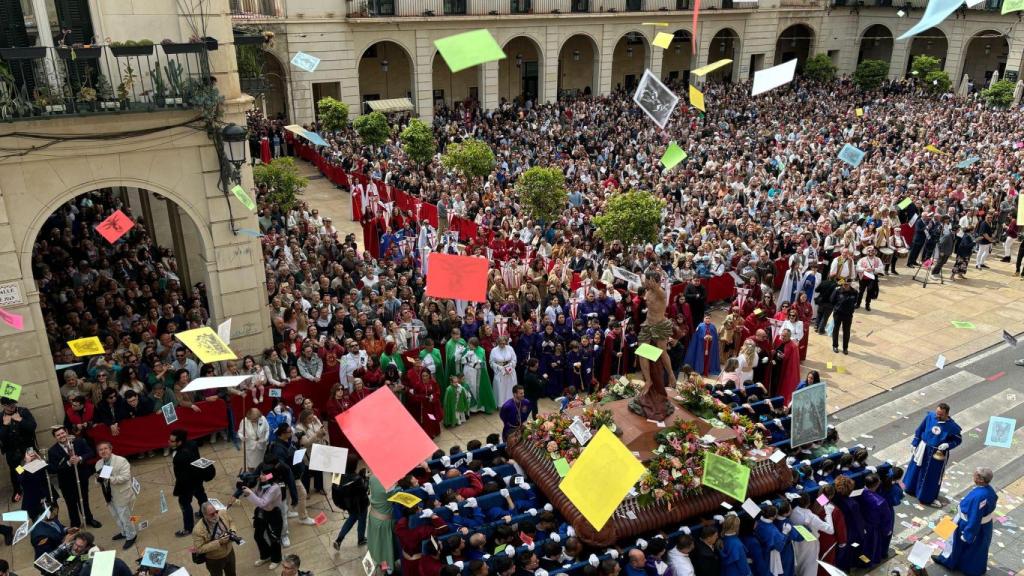 La plaza del Ayuntamiento durante el Encuentro.