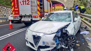 El coche accidentado.