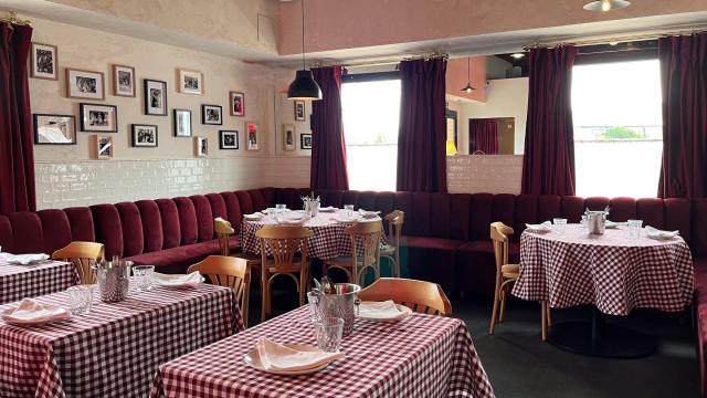 Casa de comidas Amparo 1948, en Alcobendas, con un menú del día a 49 euros.