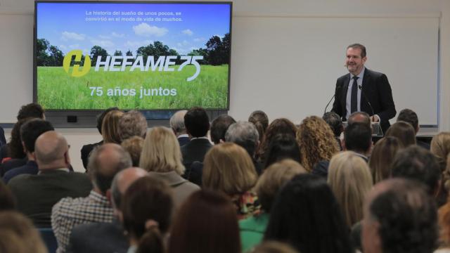 Enrique Ayuso, en un momento de su discurso.