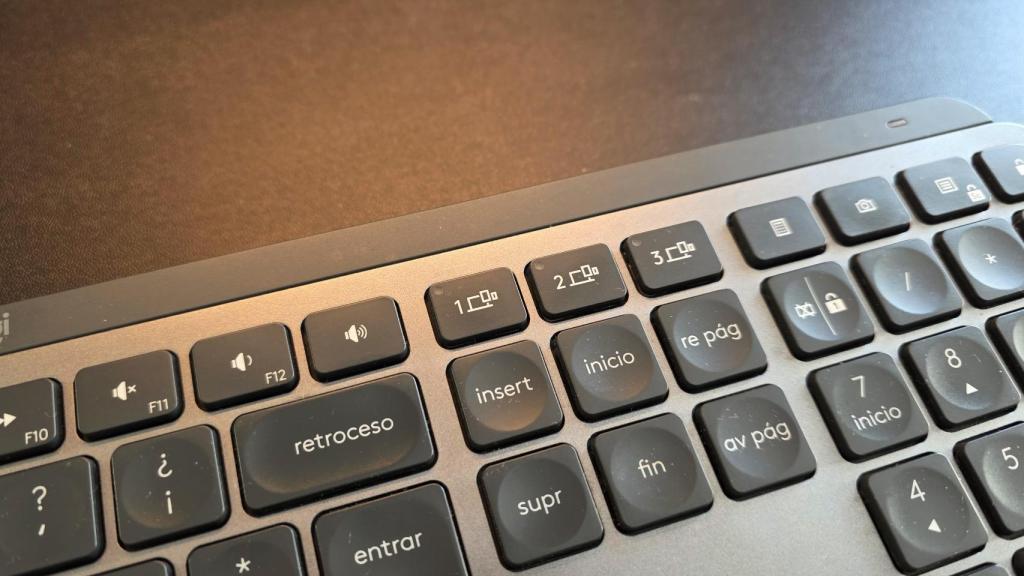 Teclas de cambio de ordenador en Logitech MX Keys