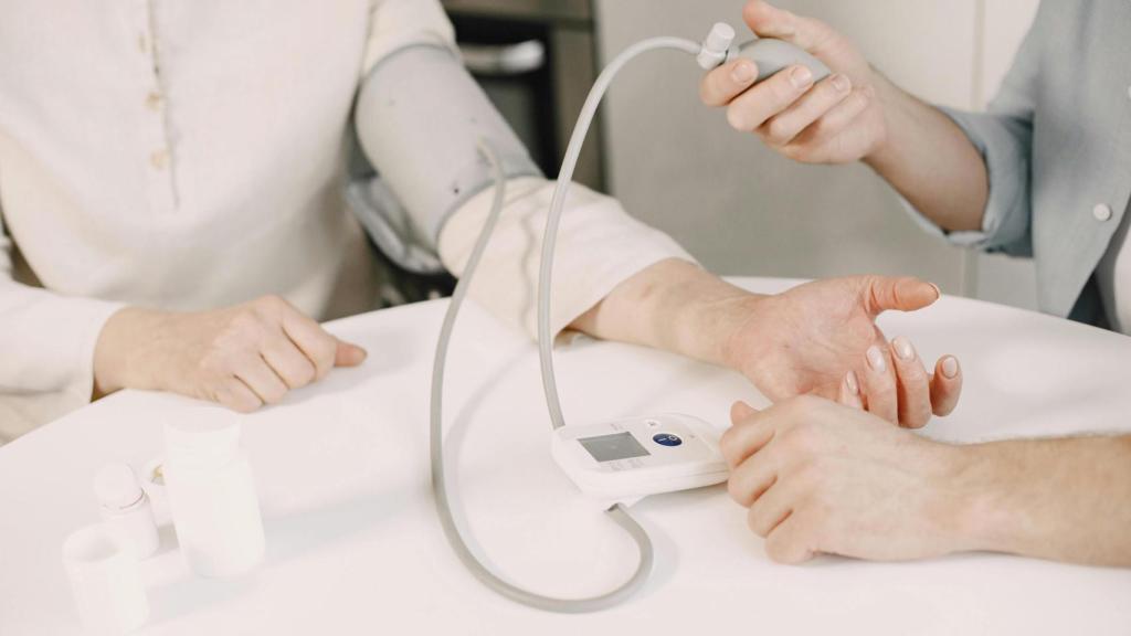 Medir la tensión arterial