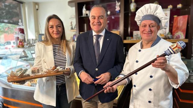 Presentación del Pastel de Mondas.