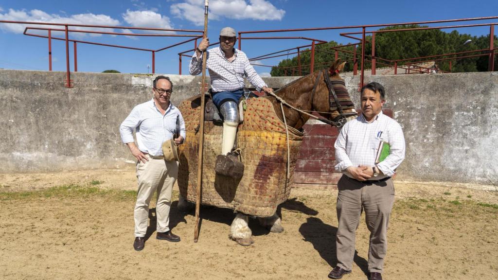 Los hermanos Íñigo y Mauricio Gamazo, responsables de la ganadería El Raso de Portillo