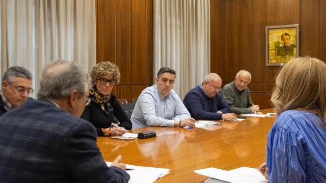 La Diputación de Ourense aprueba ayudas a la cooperación con municipios por más de 443.000 euros