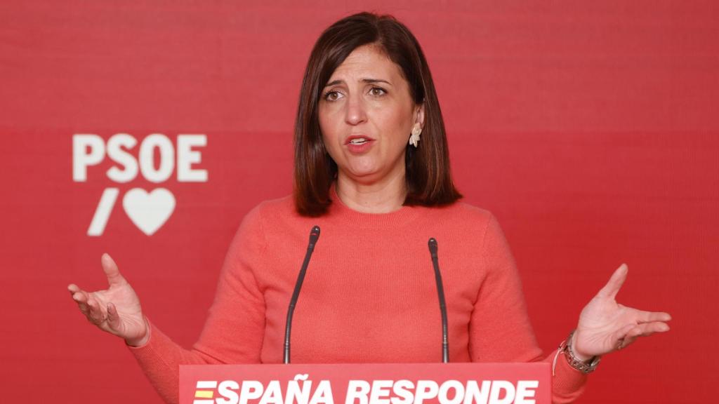 La portavoz del PSOE, Esther Peña, este lunes en la sede del partido en Ferraz.