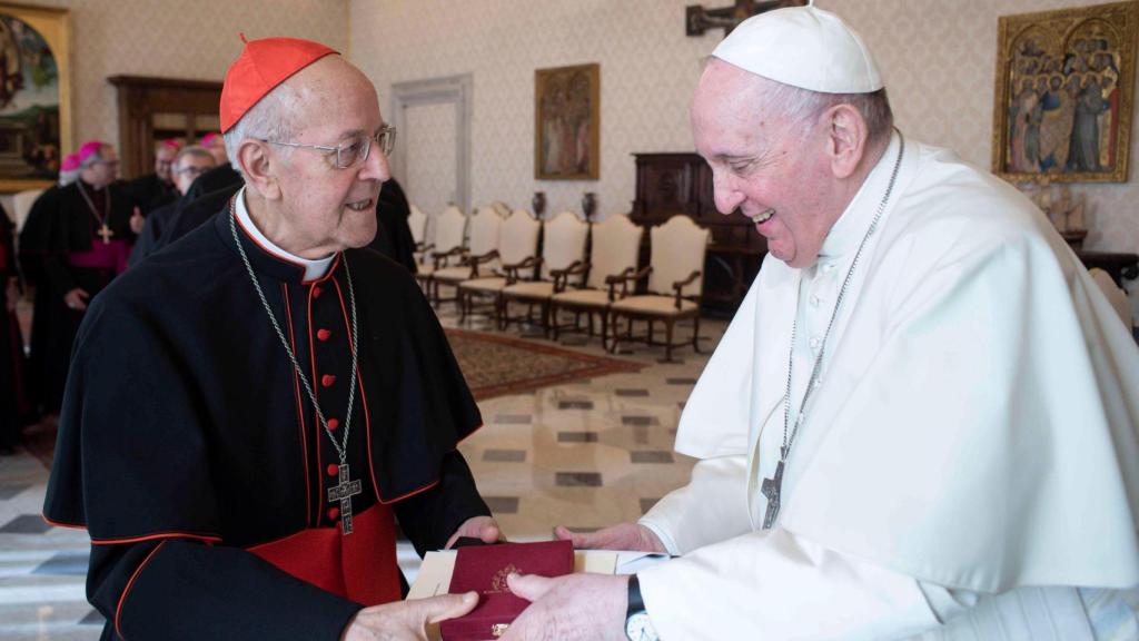 El cardenal Ricardo Blázquez, arzobispo emérito de Valladolid, junto con el Papa Francisco