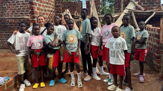 Springfield Kids y Babies Uganda impulsan el orfanato KUMI, en la isla de Zinga.