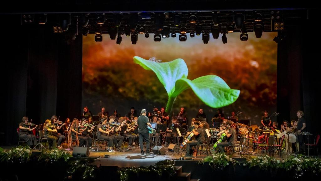 Una de las actuaciones de la orquesta “La Música del Reciclaje”. Foto: Ecoembes
