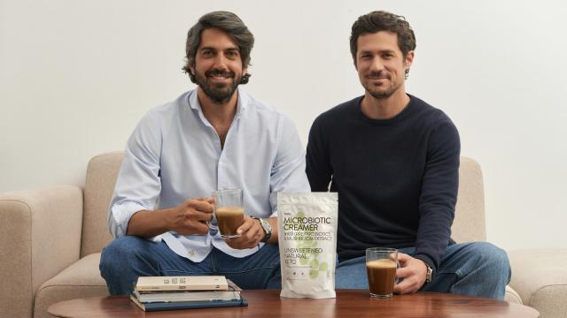 Guillermo Milans del Bosch y Loan Bensadon, cofundadores de Baïa Food.