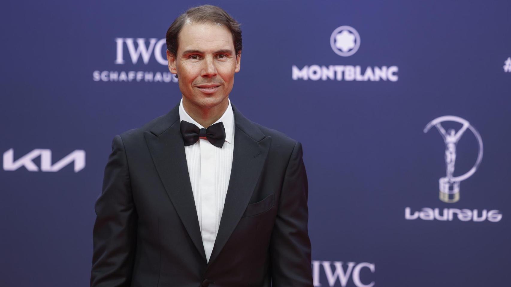 El ex tenista Rafa Nadal posa a su llegada a la ceremonia de entrega de los Premios Laureus.