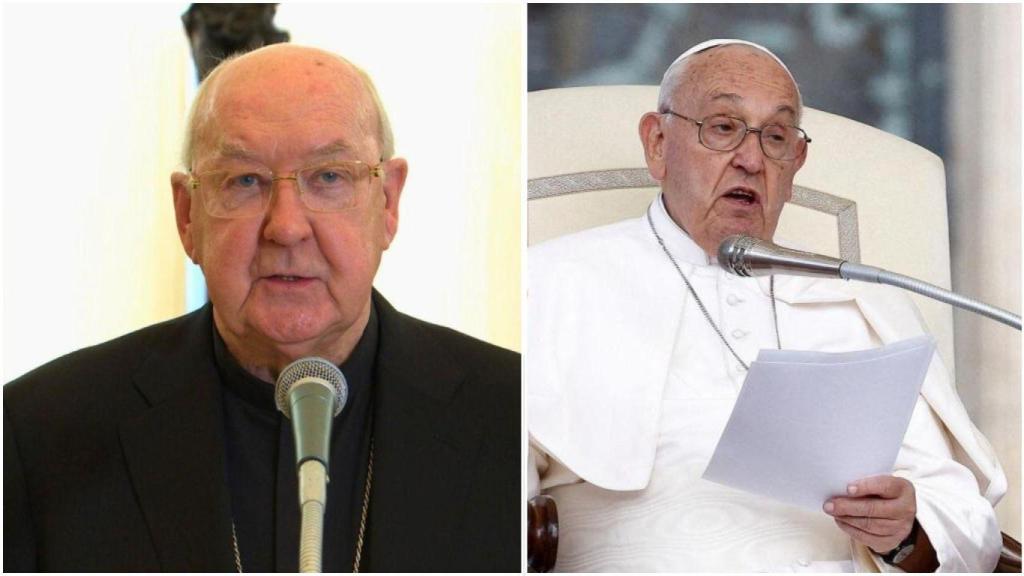 A la izquierda, el Camarlengo Kevin Joseph Farrell y, a la derecha, el Papa Francisco.