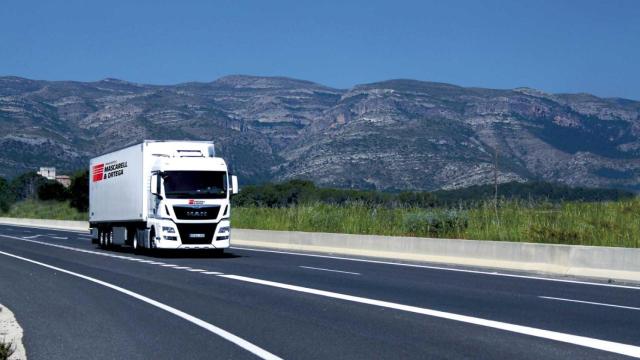 Mascarell Ortega cuenta con una flota de 20 vehículos y operaciones que conectan España con Alemania, Países Bajos y Francia.