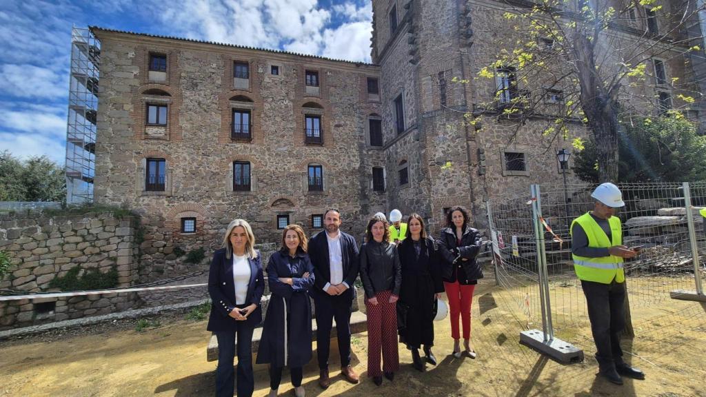 Este edificio de Oropesa acoge desde el año 1930 el primer parador en la hotelería española ubicado en un edificio histórico.