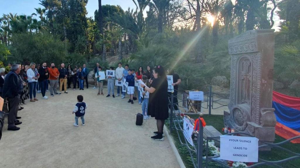 La conmemoración de las víctimas del genocidio armenio, en el parque El Palmeral de Alicante en 2024.