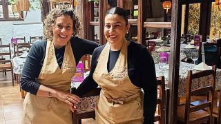 Begoña y Susana en El Rincón del Tío Michel de Simancas.