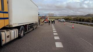 La Policía y los Bomberos de Valladolid en el lugar del accidente
