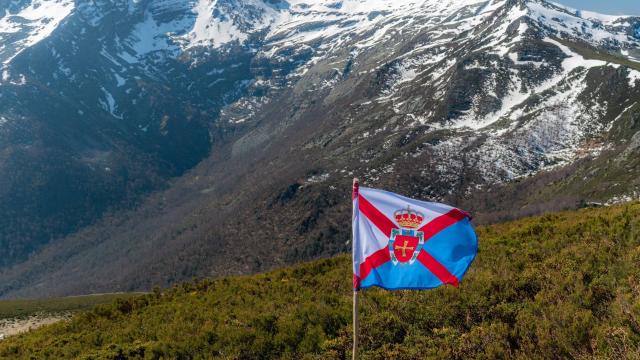 La bandera del Bierzo