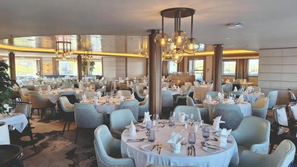 El restaurante principal de Ocean Victory.