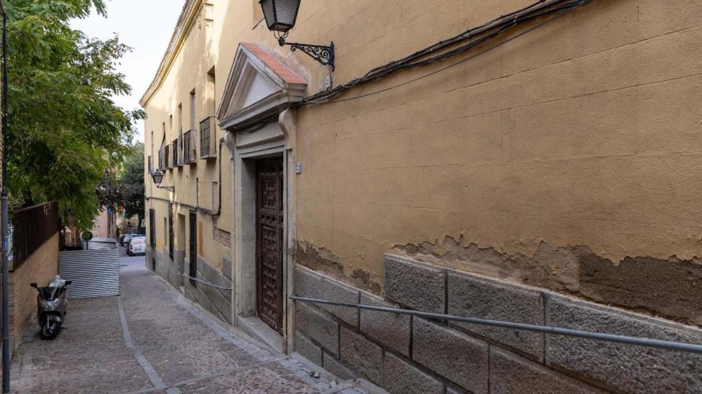 Edificio de San Juan de Dios en el Casco Histórico de Toledo.