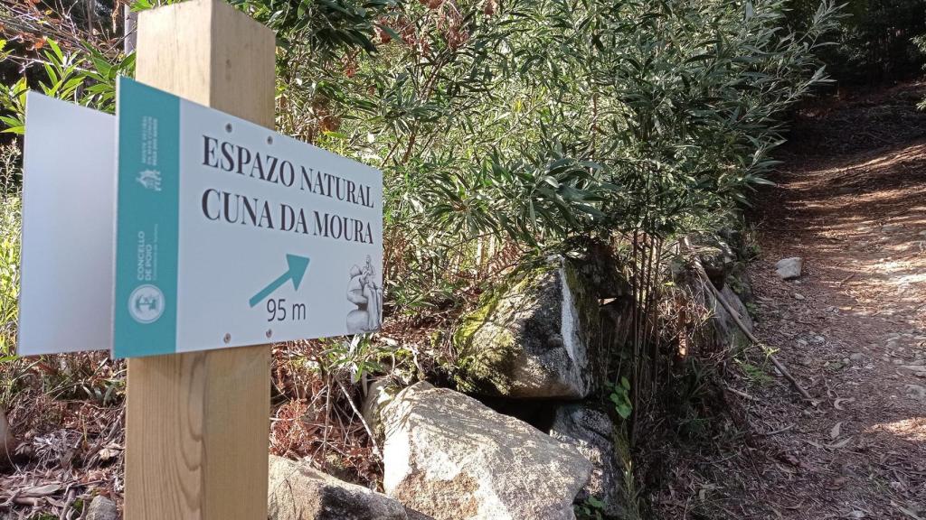 Acceso al espacio natural Cuna da Moura