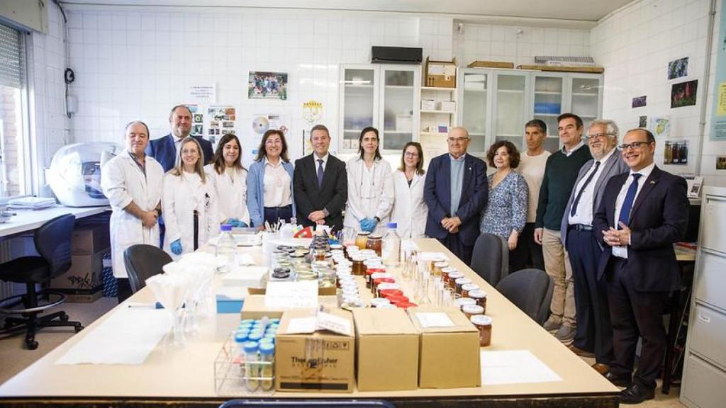 El presidente de Castilla-La Mancha, Emiliano García-Page, ha presidido la firma del protocolo para la creación del Centro Tecnológico del Huevo en Marchamalo (Guadalajara).